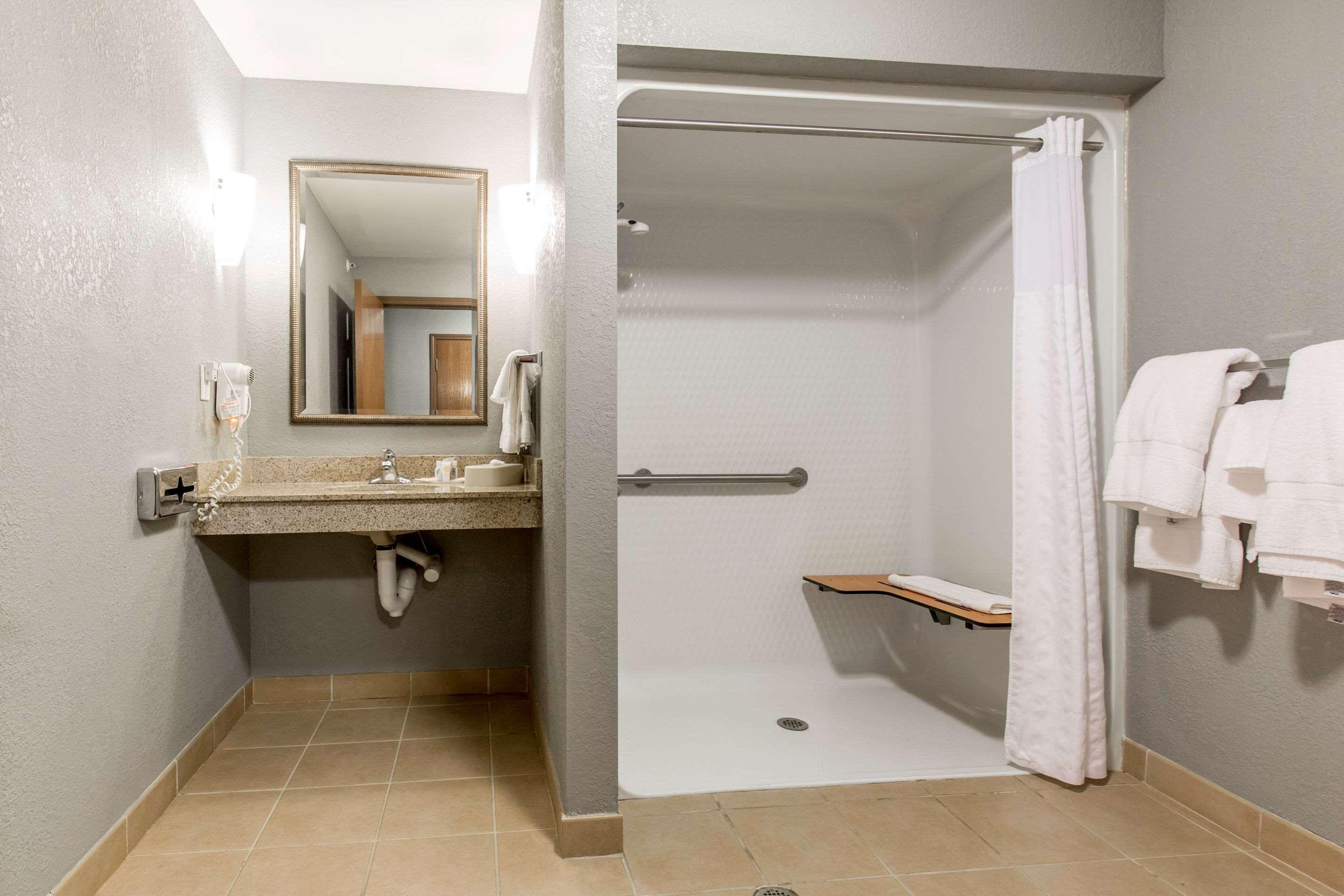 Comfort Suites Fairview Heights Exteriör bild