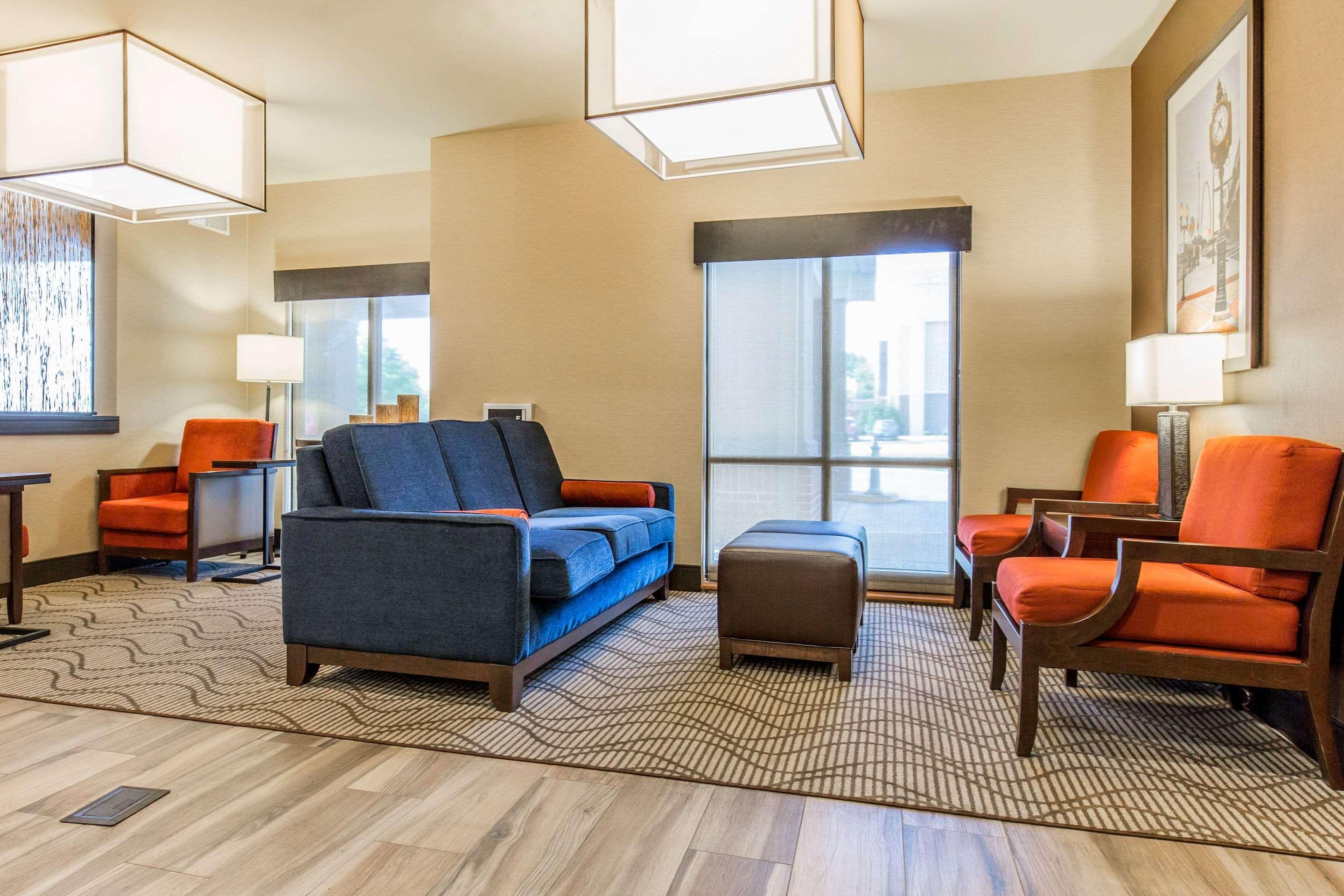 Comfort Suites Fairview Heights Exteriör bild